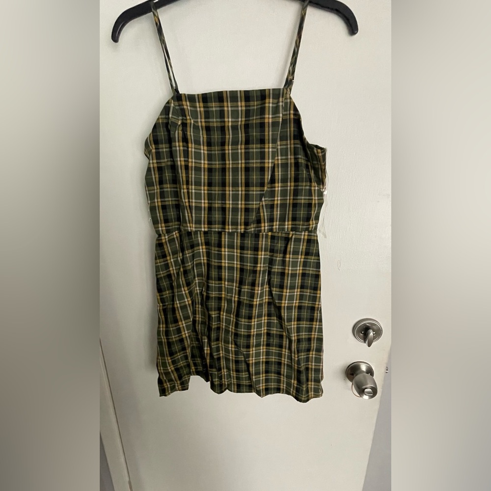 No Boundaries Green and Yellow Plaid Jumper